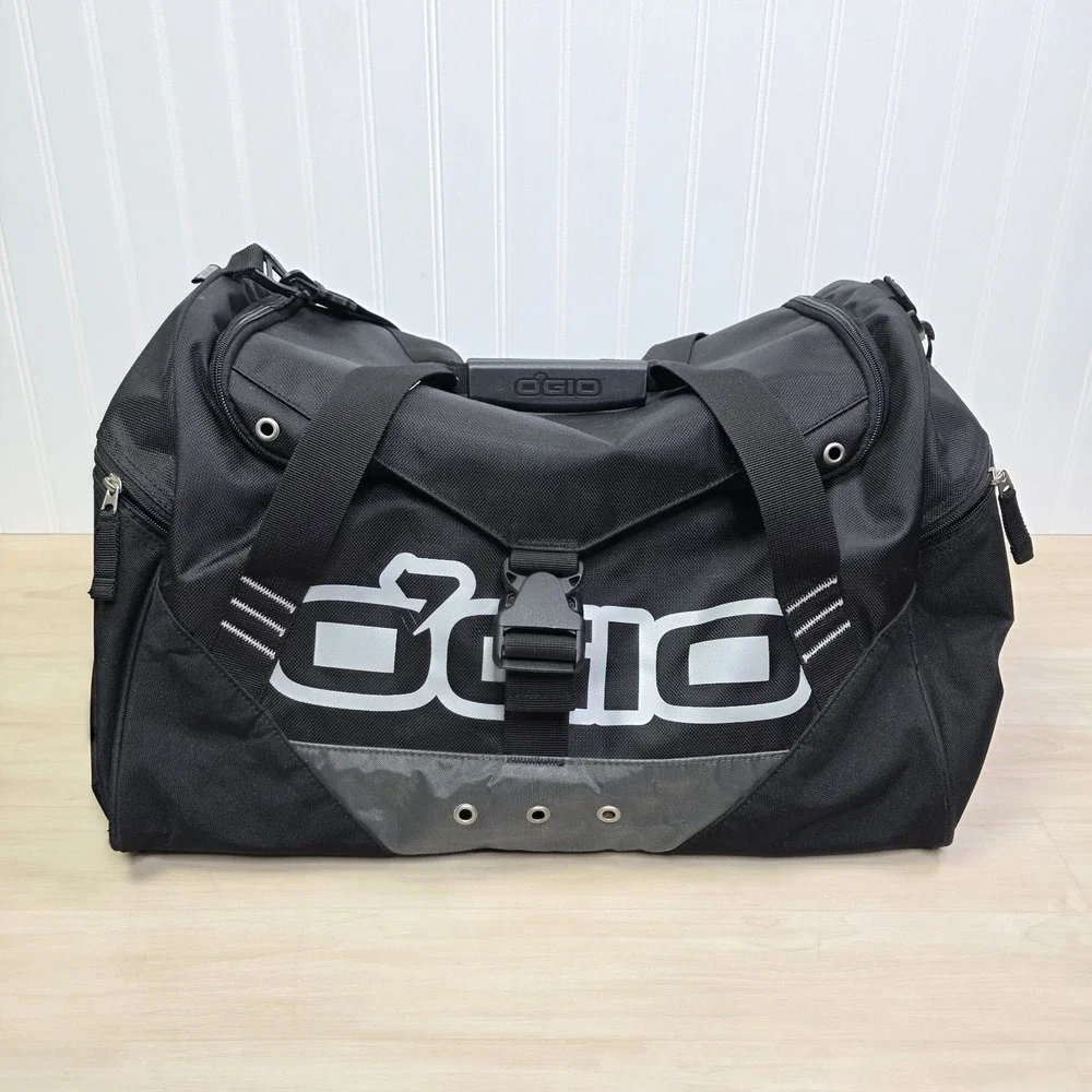 Ogio 55 Liter Black Duffel Travel Luggage Bag Zippers Handle‎